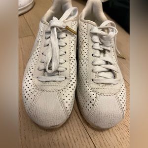 NIKE WOMENS CORTEZ SIZE 6